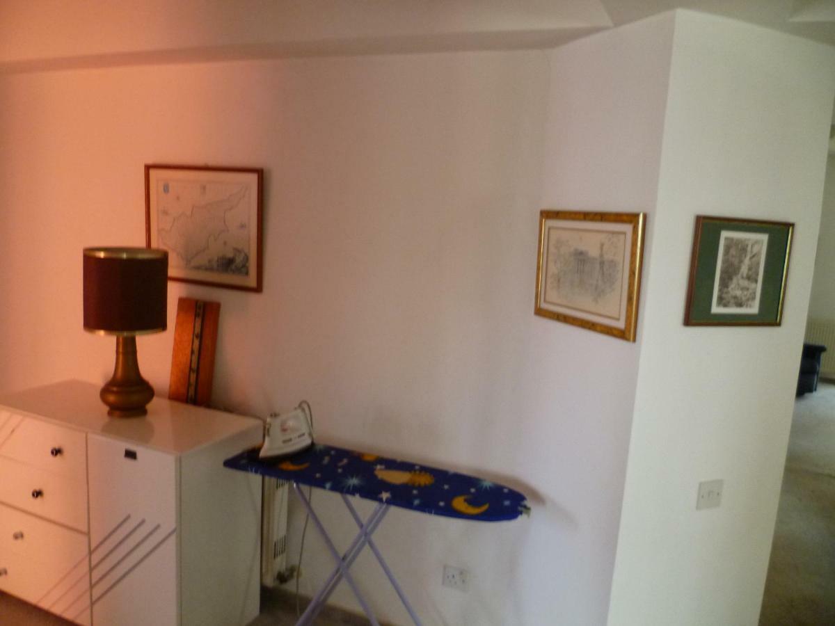 Double Room With Ensuite Bathroom At Datacom Building Nicosia Exterior foto